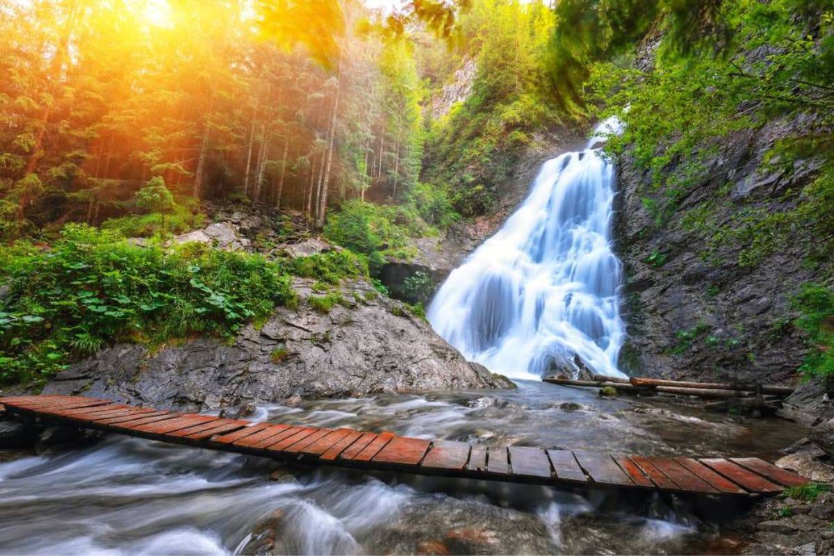 Cascada Valul Miresei, Muntii Apuseni, Romania