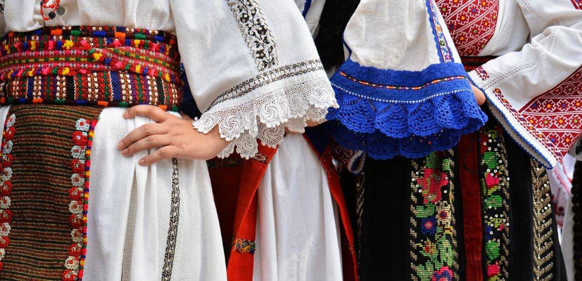 Costumele populare românești: istorie, evoluție, diferențe