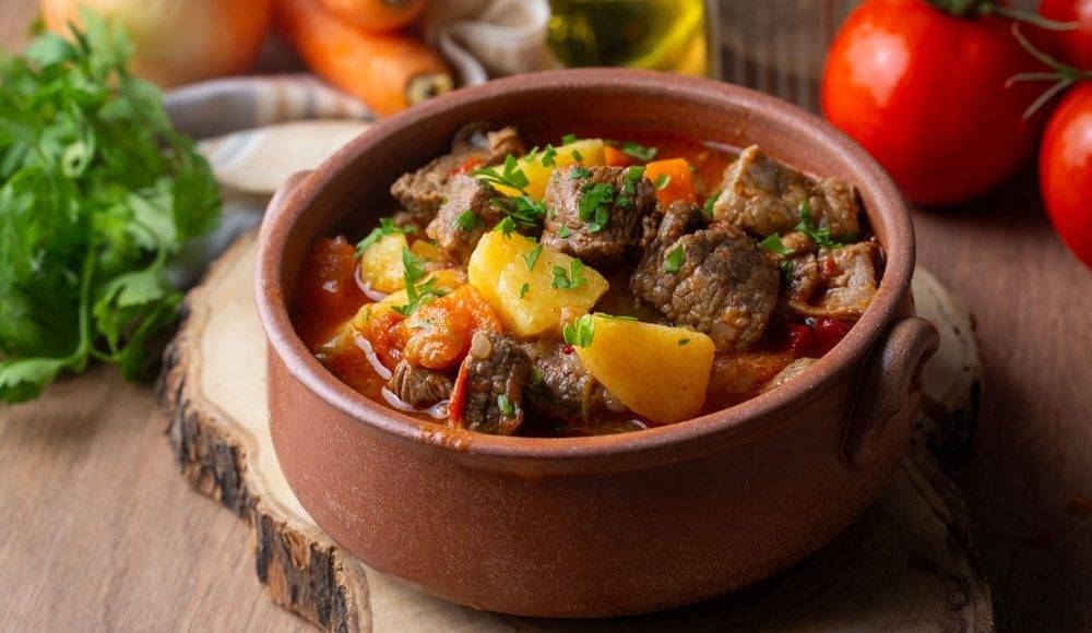5 rețete de gulaș numai bune de gustat
