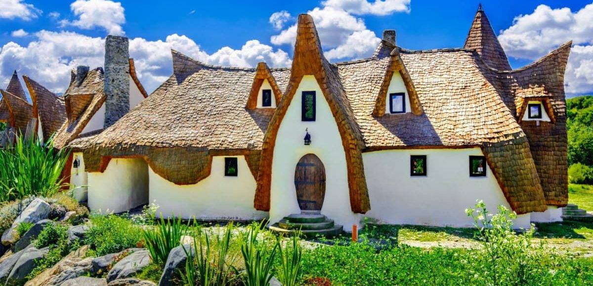 Castelul de Lut Valea Zânelor: o destinație de basm la doar câțiva kilometri de Sibiu