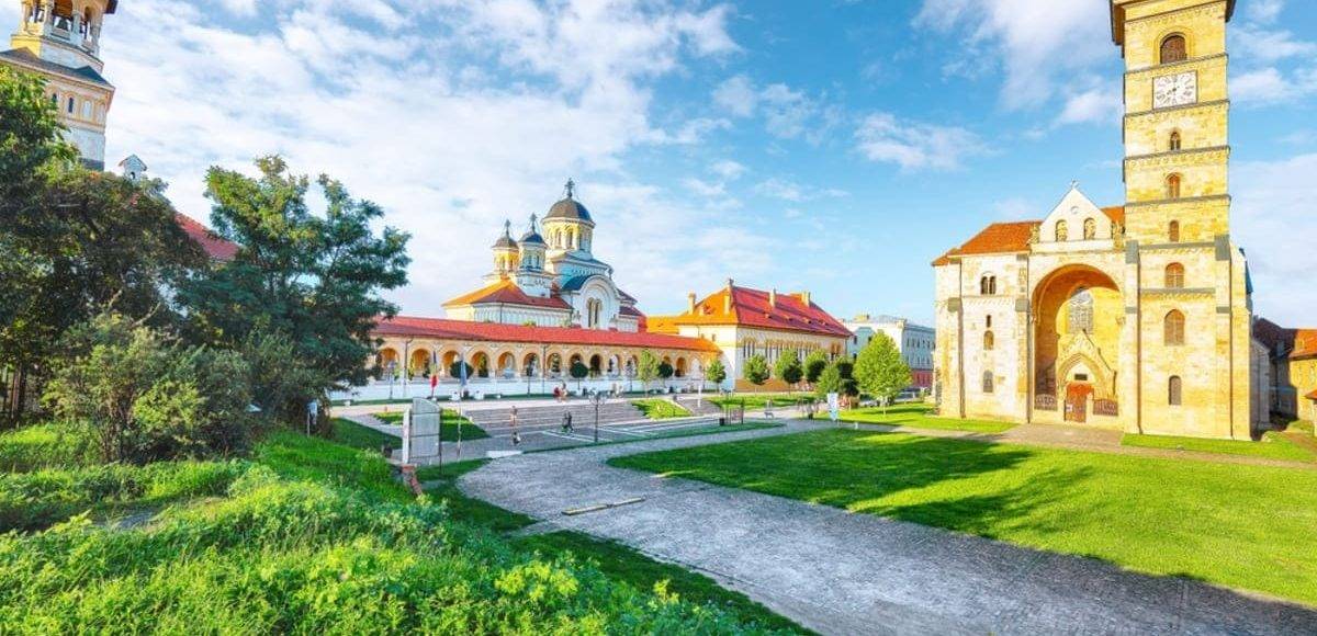 Cetatea Alba Carolina: o explorare a istoriei și culturii românești