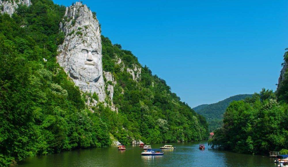 Cazanele Dunării: cum ajungi și ce obiective să incluzi în itinerar