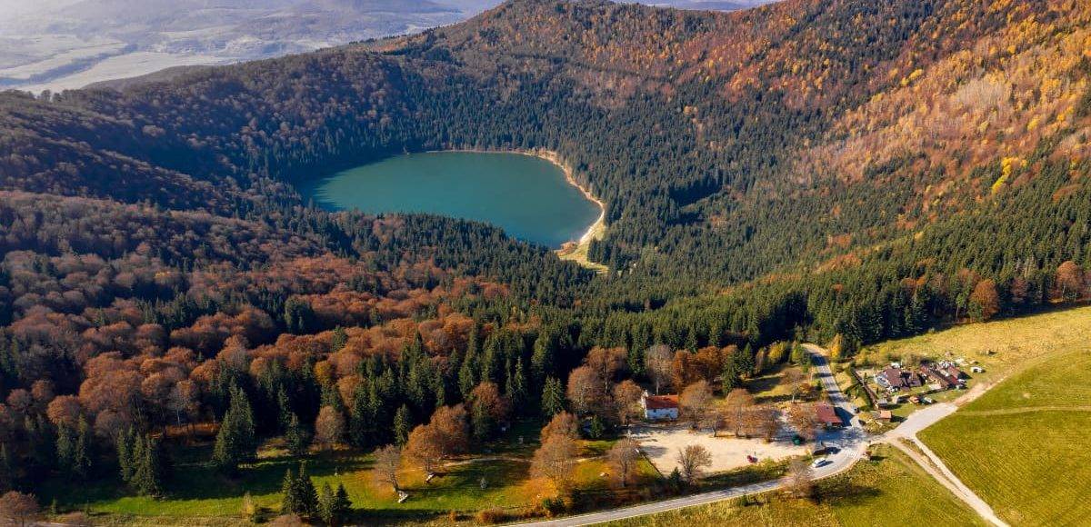 Top 10 obiective de vizitat în Harghita: atracții turistice și tradiții străvechi