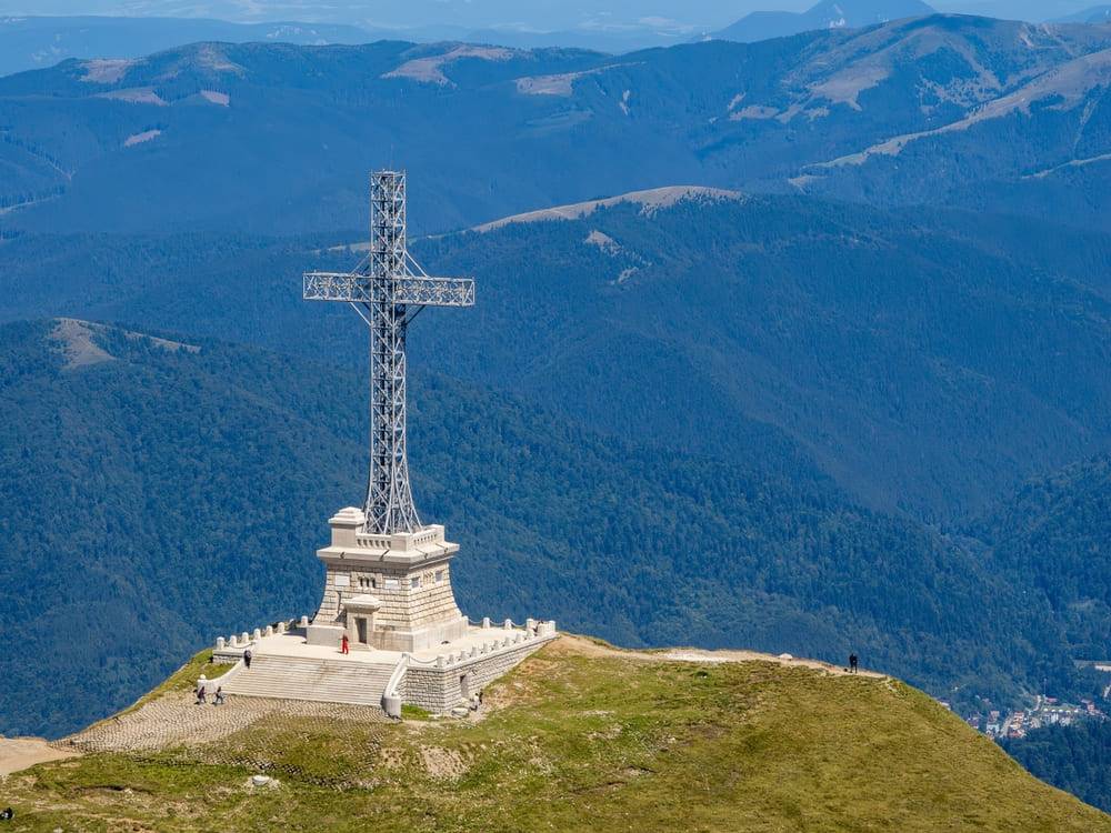 Crucea Eroilor pe Muntele Caraiman