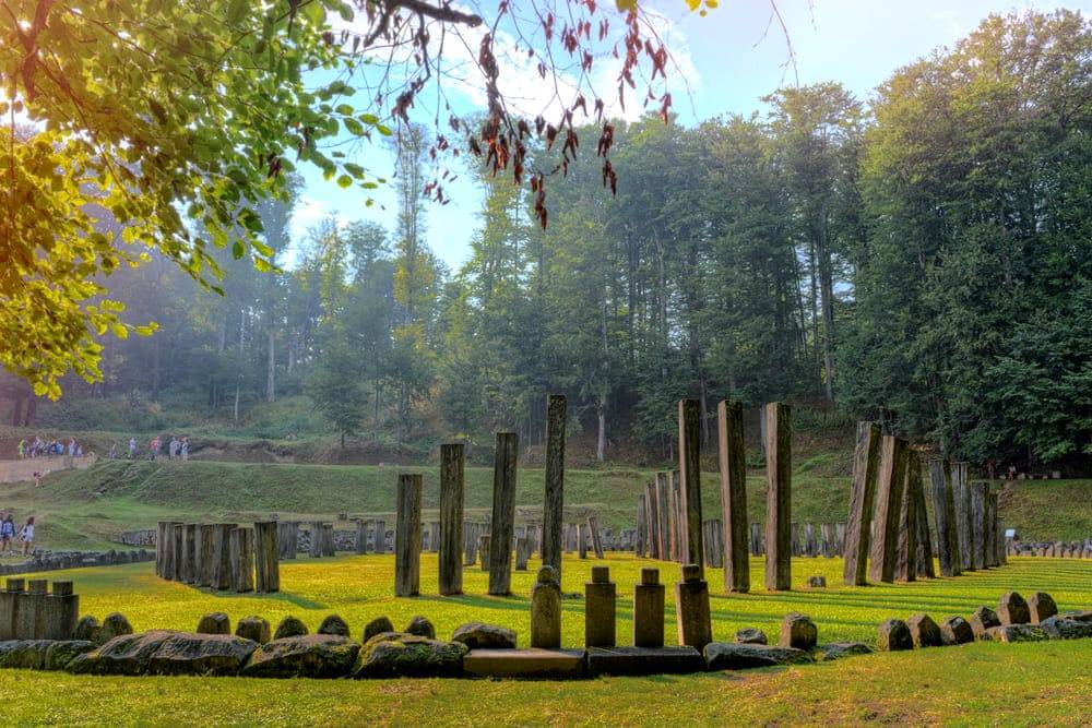 Ruinele vechiului oras roman Sarmizegetusa Ulpia Traiana