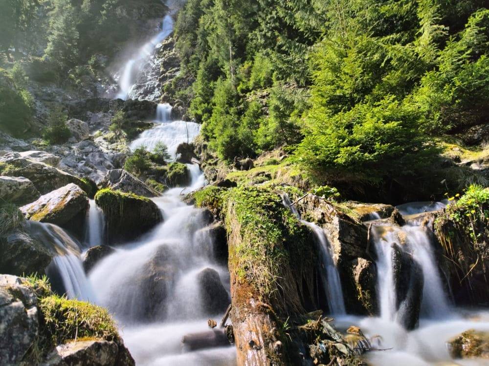 cascada cailor din muntii rodnei