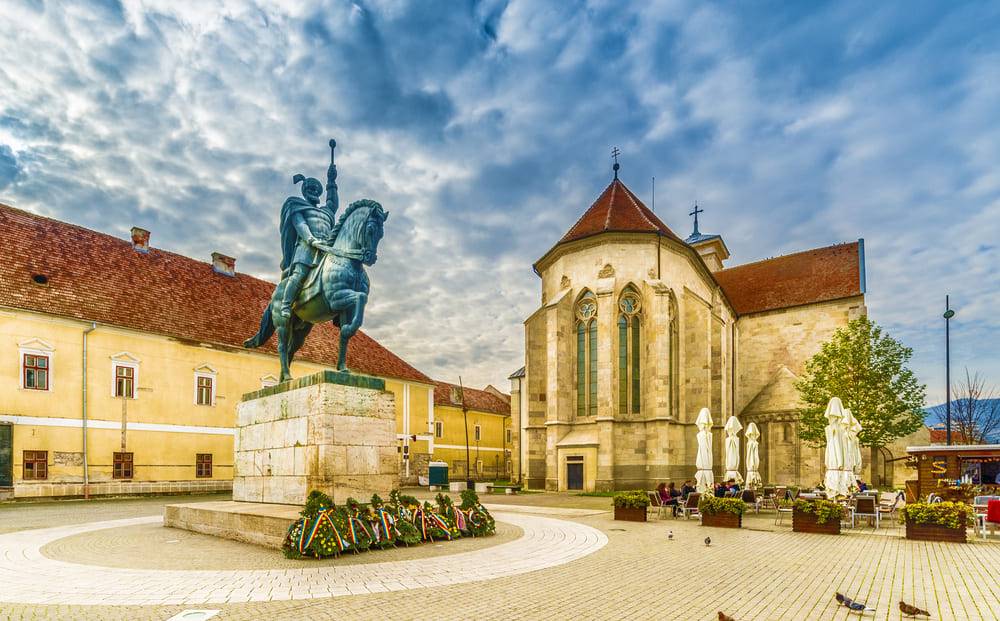 catedrala romano catolica sfantul mihail din alba iulia