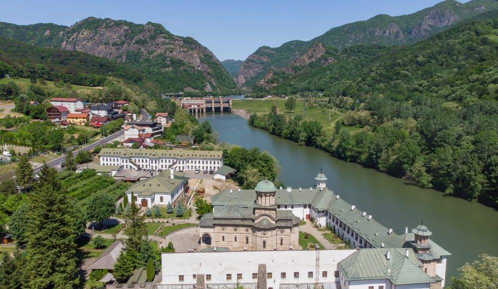 Top 10 obiective turistice în Călimănești: recomandări utile pentru turiști