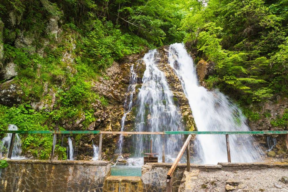 Cascada in muntii Bucegi