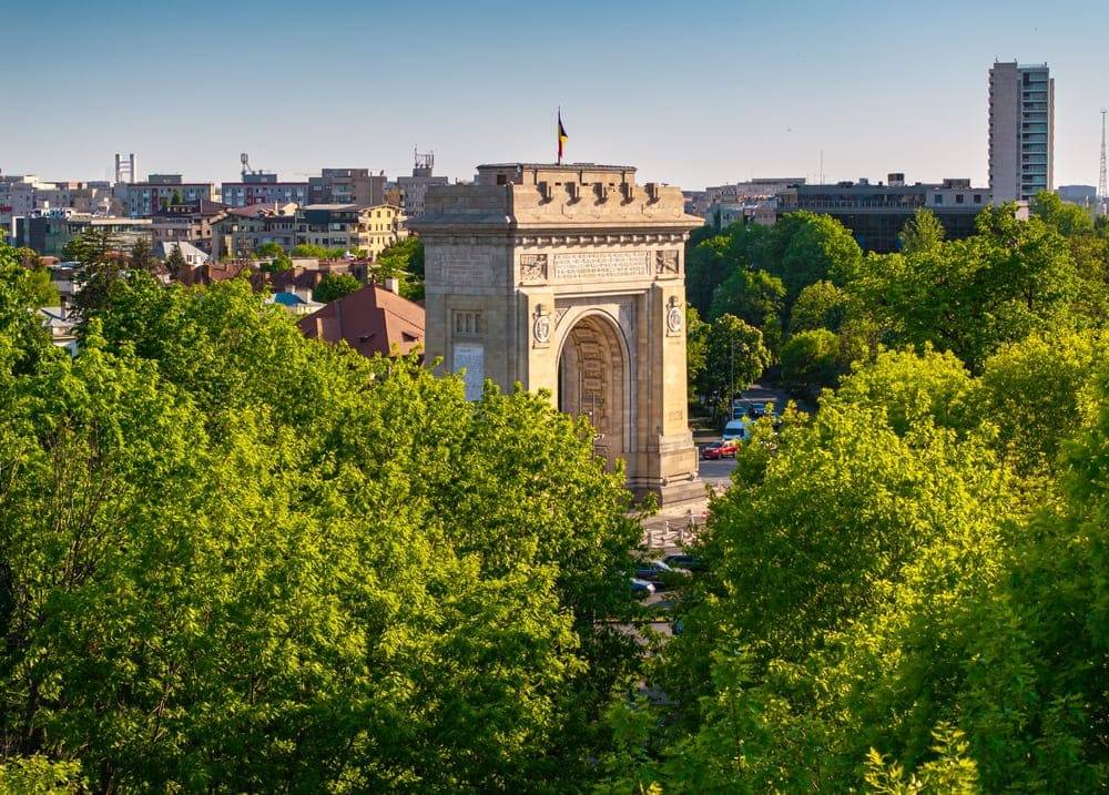parc si arcul de triumf din bucuresti