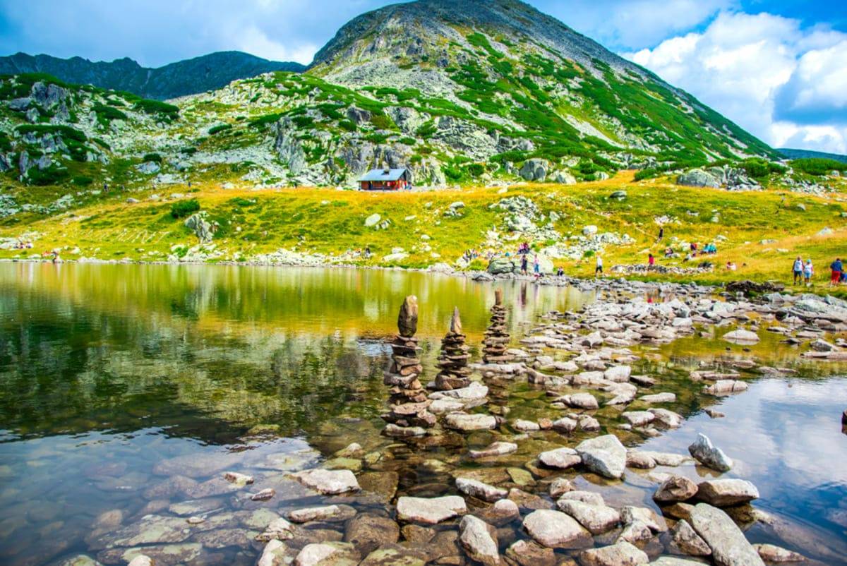 Traseu de la Poiana Pelegii la Lacul Bucura