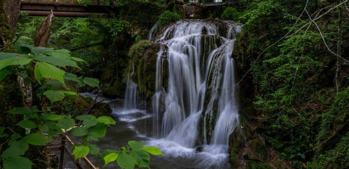 Cascada Bigăr: ghid pentru vizită, acces și atracții din zonă