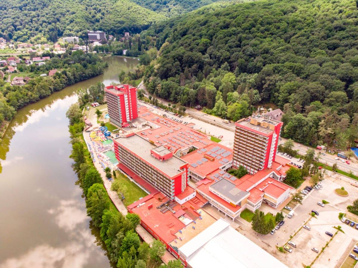 imagine panoramica statiunea Calimanesti